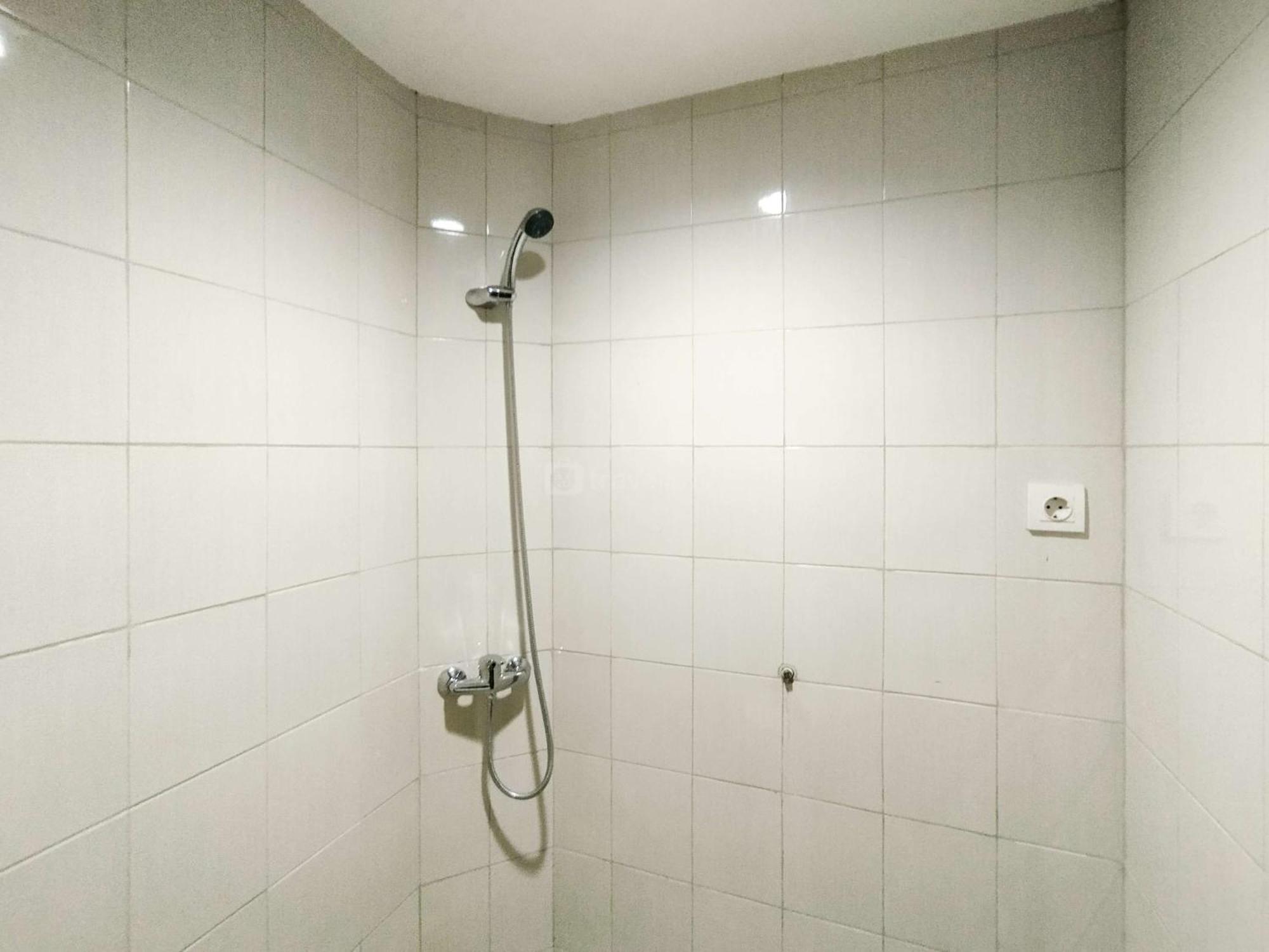 Modern 2br At Mekarwangi Square Cibaduyut By Travelio * Bandung
